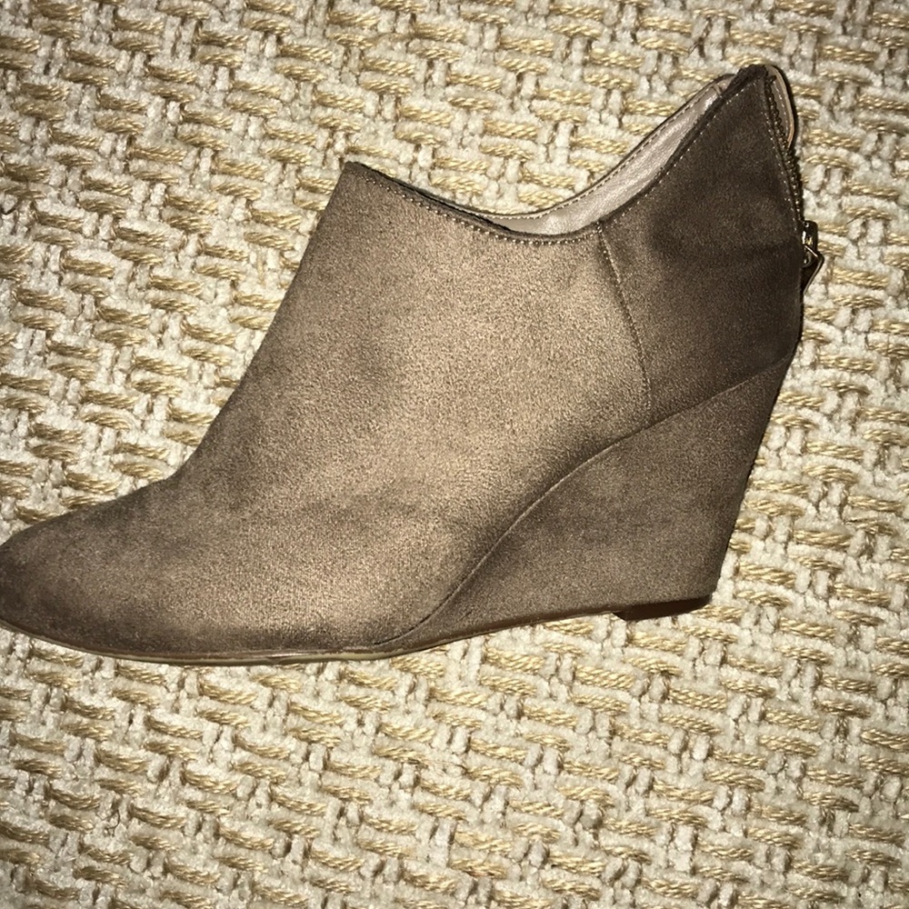 Tan suede wedged booties